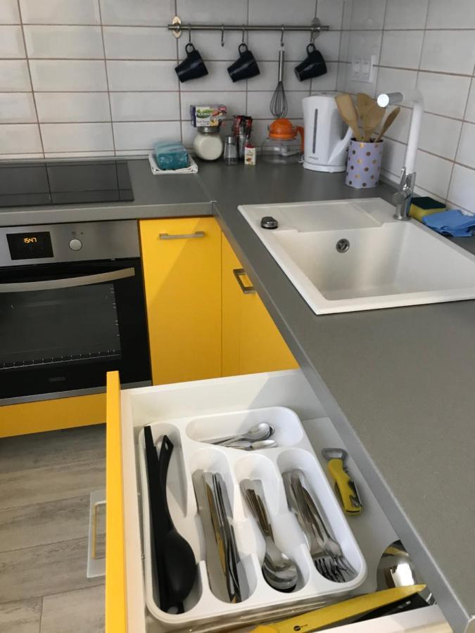 City Center Apartman Нагиканиша Екстериор снимка